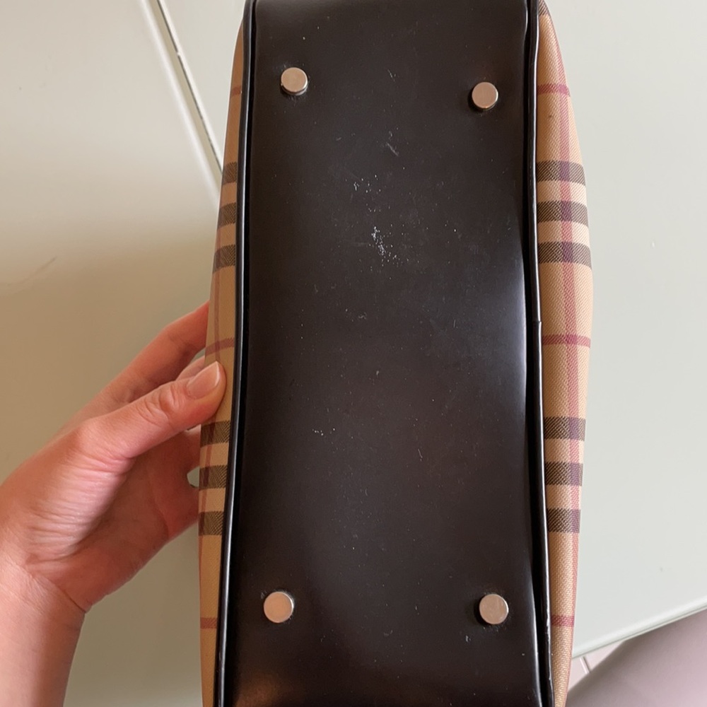 Burberry Bag - Picture 9 of 10